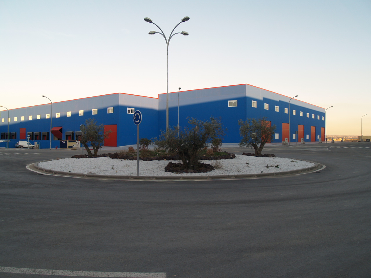 Naves Logísticas 1.872 ᵐ² G Polígono Industrial Jesús Menchero García Borox-Toledo