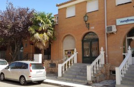 Local en alquiler. 442m2. Calle los Gigantes 4, Seseña Nuevo, Seseña
